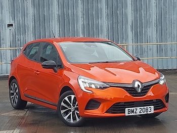 Used Renault Clio 2023 for sale - 79347908: Photo