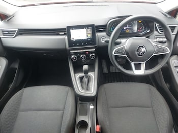 Used Renault Clio 2023 for sale - 79347908: Photo