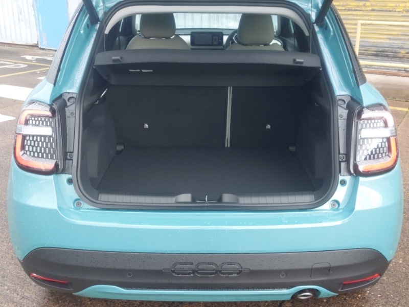 Used Fiat 600 2025 for sale - 76427213: Photo 8