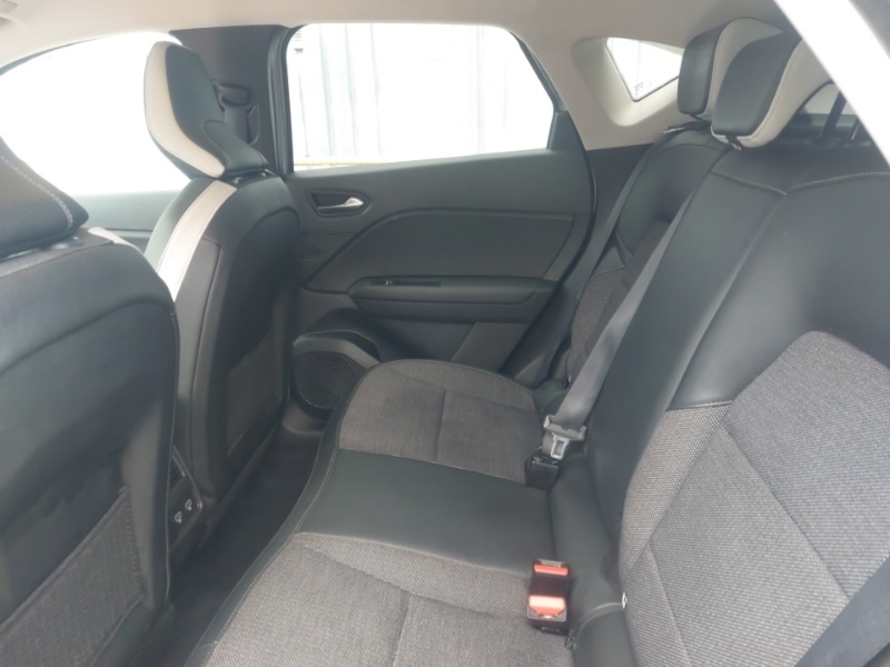 Used Renault Captur 2021 for sale - 76121145: Photo 6