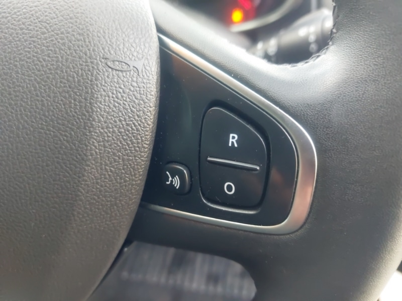 Used Renault Clio 2019 for sale - 77690203: Photo 14