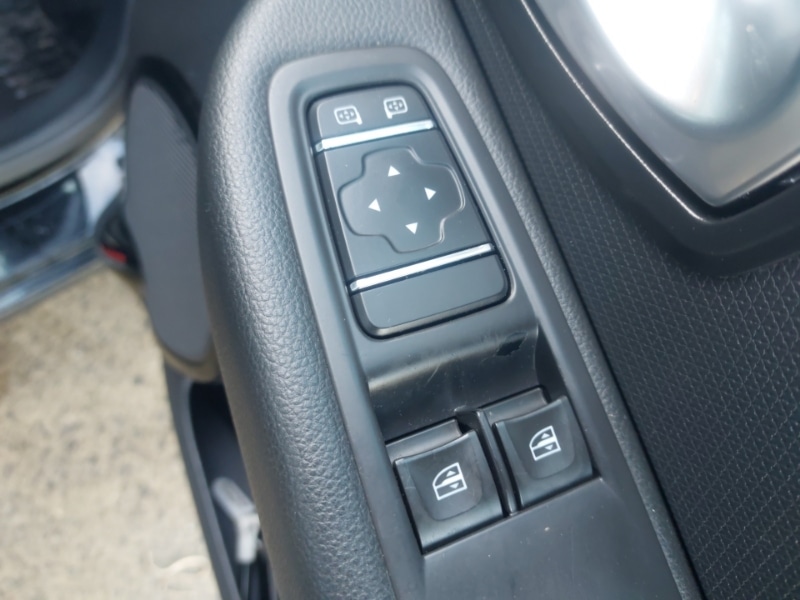 Used Renault Clio 2019 for sale - 77690203: Photo 16