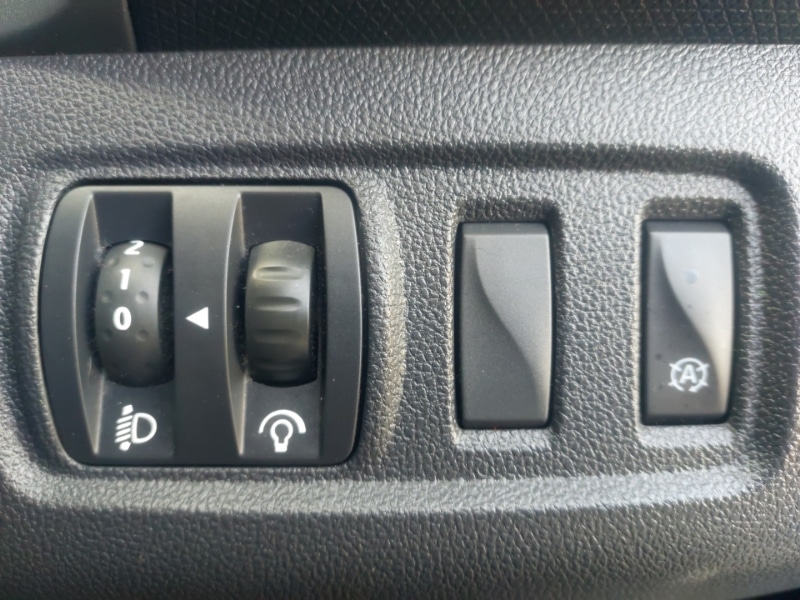 Used Renault Clio 2019 for sale - 77690203: Photo 19