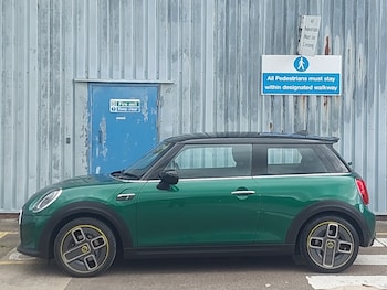 Used MINI Hatch 2023 for sale - 79477231: Photo