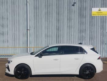 Used Vauxhall Astra 2023 for sale - 79816856: Photo