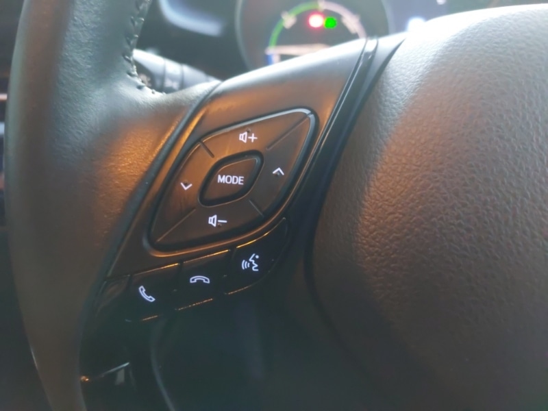 Used Toyota C-HR 2020 for sale - 76928463: Photo 18