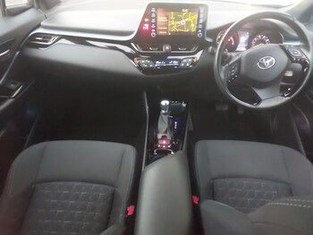 Used Toyota C-HR 2020 for sale - 76928463: Photo