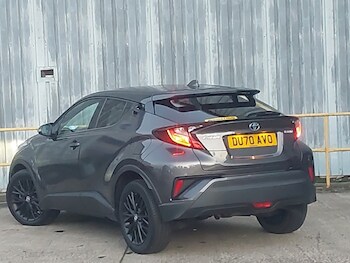 Used Toyota C-HR 2020 for sale - 76928463: Photo