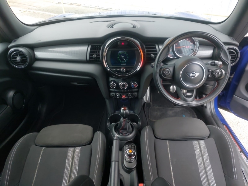 Used MINI Hatch 2020 for sale - 76301746: Photo 2