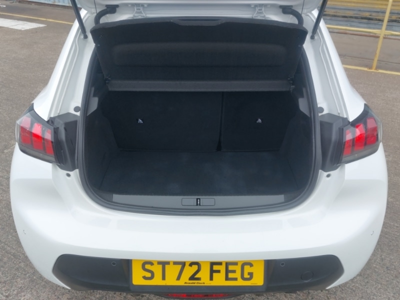 Used Peugeot 208 2022 for sale - 76188072: Photo 8