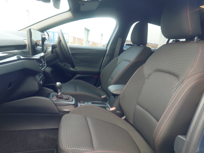 Used Ford Focus 2023 for sale - 76763584: Photo 12