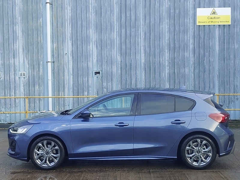 Used Ford Focus 2023 for sale - 76763584: Photo 4