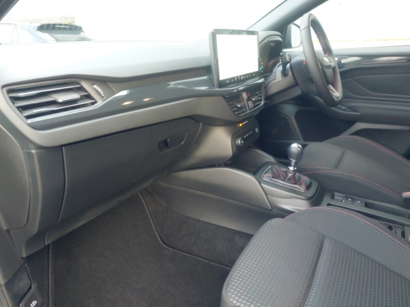 Used Ford Focus 2023 for sale - 76763584: Photo 5