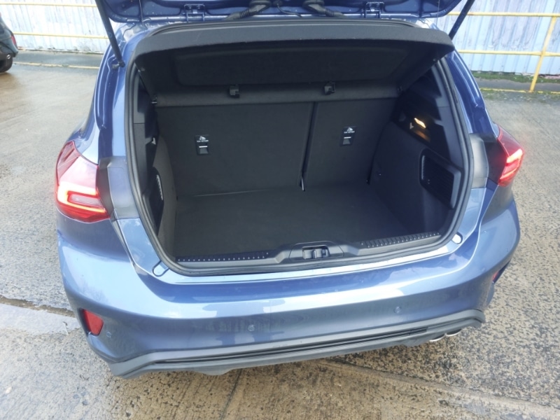 Used Ford Focus 2023 for sale - 76763584: Photo 8