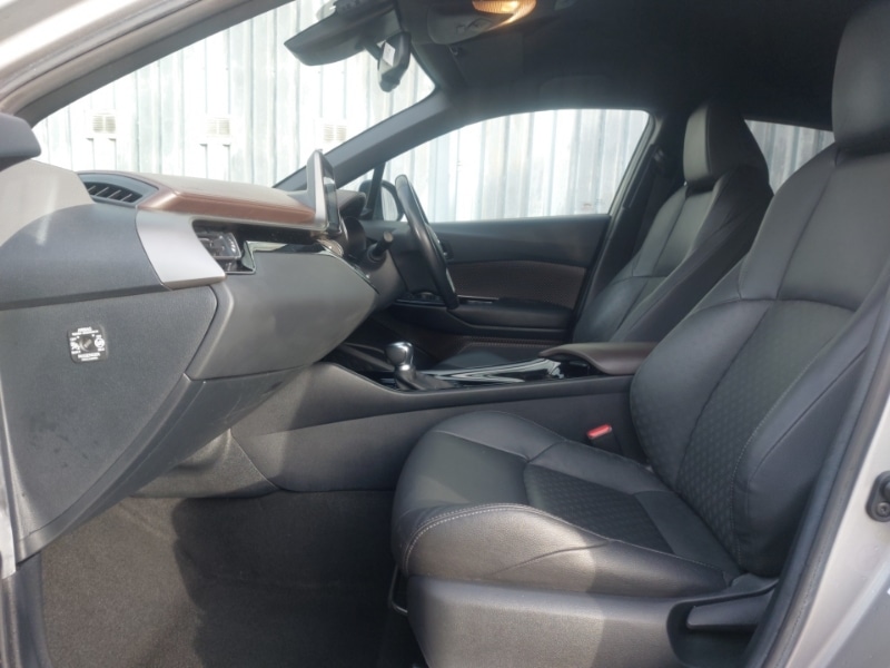 Used Toyota C-HR 2019 for sale - 77265101: Photo 5