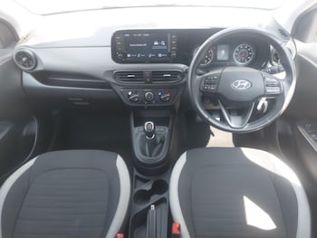 Used Hyundai i10 2022 for sale - 79231417: Photo