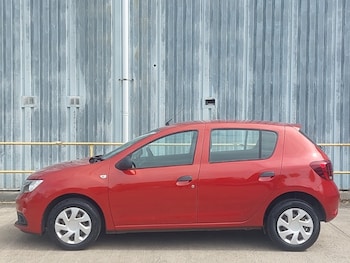 Used Dacia Sandero 2018 for sale - 78523003: Photo