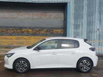 Used Peugeot 208 2023 for sale - 78411045: Photo
