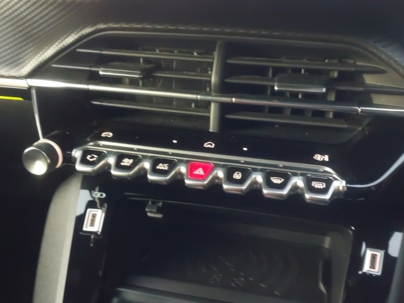 Used Peugeot 2008 2024 for sale - 76864425: Photo 11