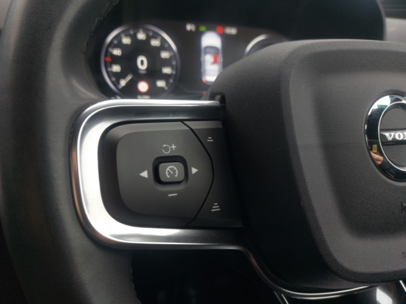 Used Volvo XC40 2022 for sale - 76369574: Photo 17
