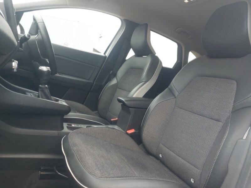 Used Renault Captur 2021 for sale - 77062607: Photo 12