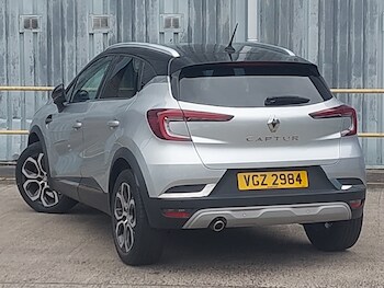 Used Renault Captur 2021 for sale - 77062607: Photo