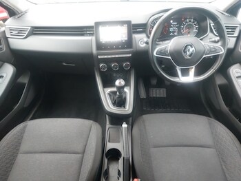 Used Renault Clio 2019 for sale - 78252958: Photo
