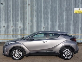 Used Toyota C-HR 2021 for sale - 78113185: Photo