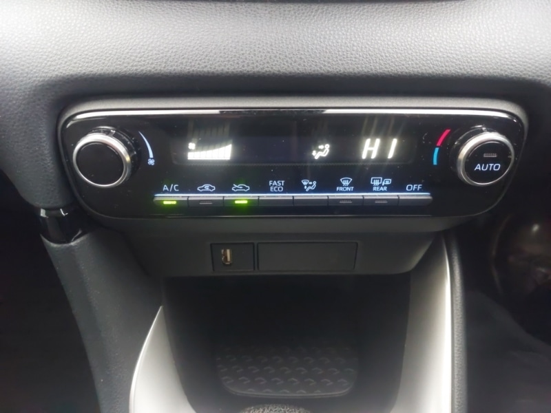 Used Toyota Yaris 2022 for sale - 77062606: Photo 14