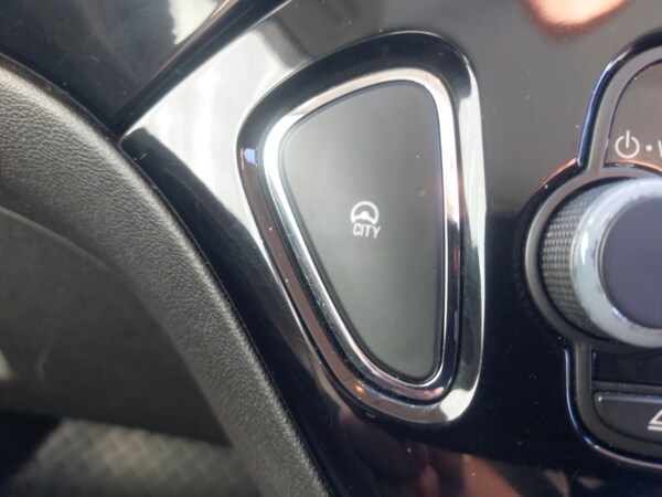 Used Vauxhall ADAM 2016 for sale - 76271871: Photo 19