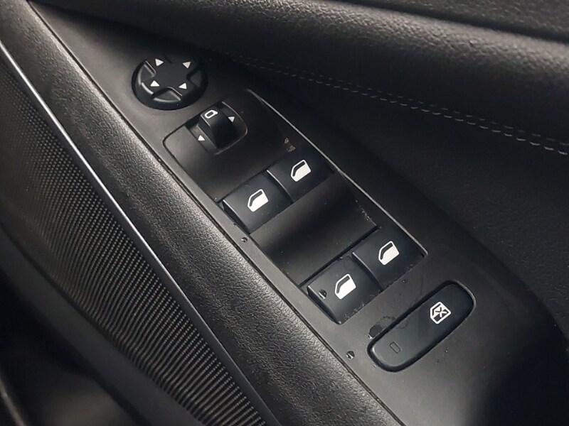 Used Vauxhall Crossland 2022 for sale - 76478325: Photo 12