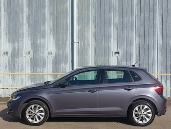 Used Volkswagen Polo 2022 for sale - 76437728: Photo