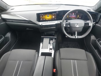 Used Vauxhall Astra 2023 for sale - 79505625: Photo