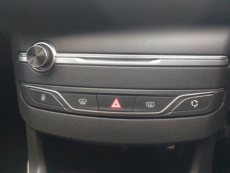 Used Peugeot 308 2018 for sale - 77433664: Photo 16