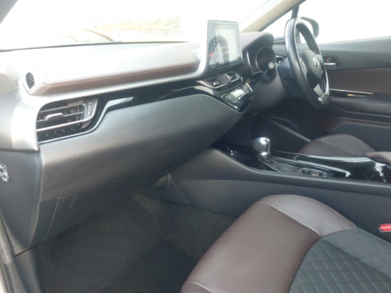 Used Toyota C-HR 2017 for sale - 77756141: Photo 5