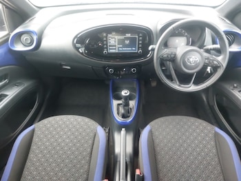 Used Toyota Aygo X 2023 for sale - 79597664: Photo