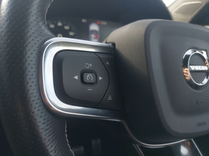 Used Volvo XC40 2021 for sale - 76354374: Photo 17