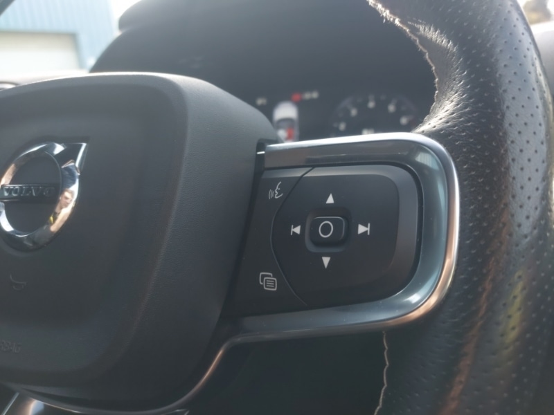 Used Volvo XC40 2021 for sale - 76354374: Photo 18