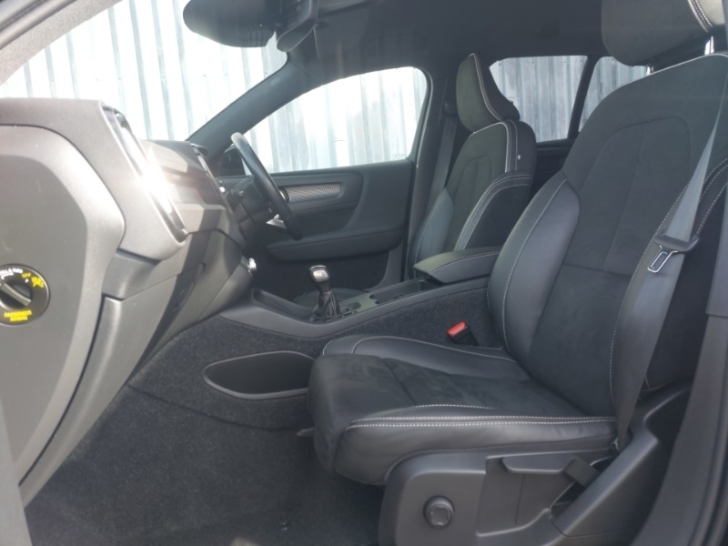 Used Volvo XC40 2021 for sale - 76354374: Photo 5