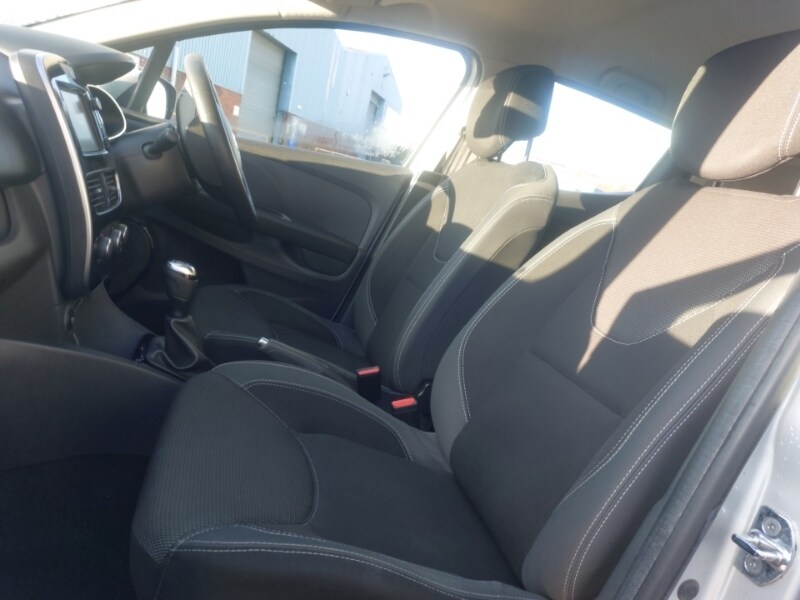 Used Renault Clio 2018 for sale - 77183802: Photo 12