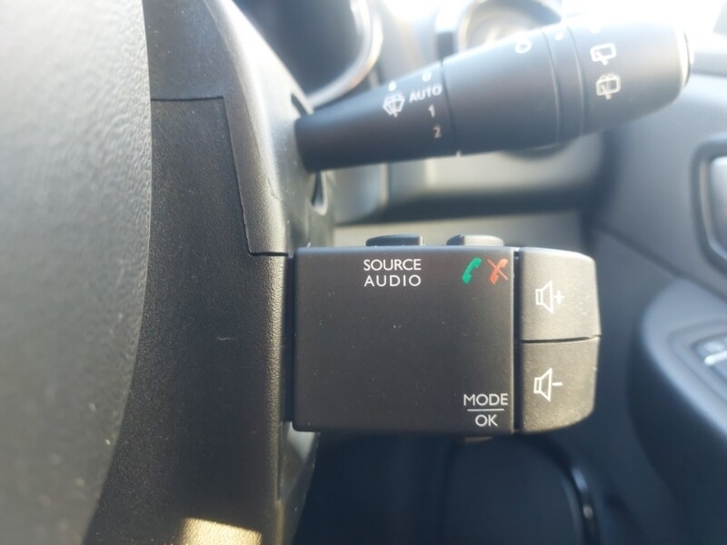 Used Renault Clio 2018 for sale - 77183802: Photo 18