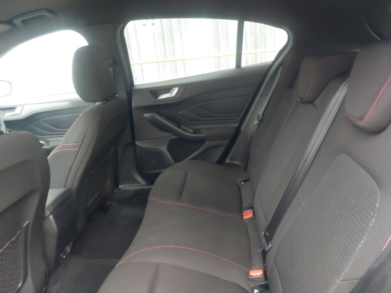 Used Ford Focus 2022 for sale - 76258257: Photo 6