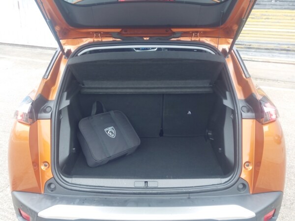 Used Peugeot 2008 2022 for sale - 76188185: Photo 8