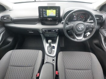 Used Toyota Yaris 2023 for sale - 78567467: Photo