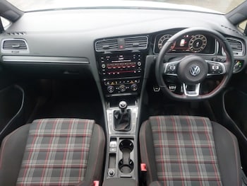 Used Volkswagen Golf 2019 for sale - 77509192: Photo