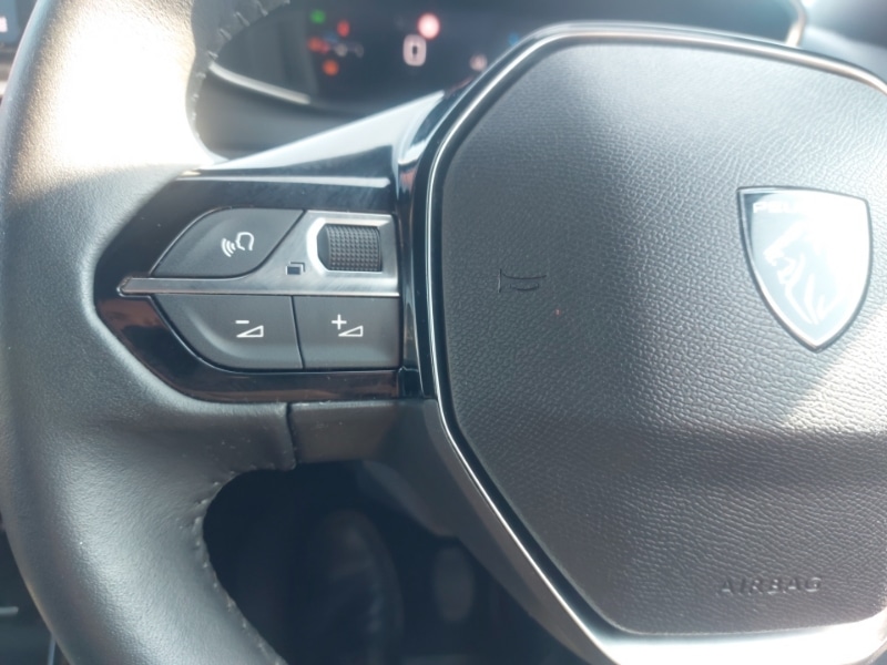 Used Peugeot 2008 2023 for sale - 76052596: Photo 15