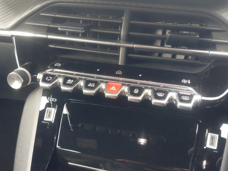 Used Peugeot 2008 2024 for sale - 77325092: Photo 11