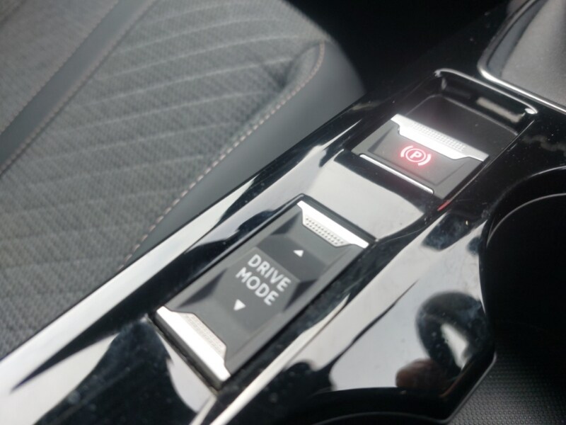 Used Peugeot 2008 2024 for sale - 77325092: Photo 18