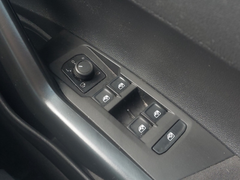 Used Volkswagen Polo 2023 for sale - 76834104: Photo 12