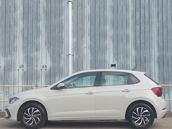 Used Volkswagen Polo 2023 for sale - 76834104: Photo